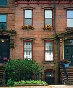Read more about the article How to Choose the Right Contractor for Brownstone Restoration